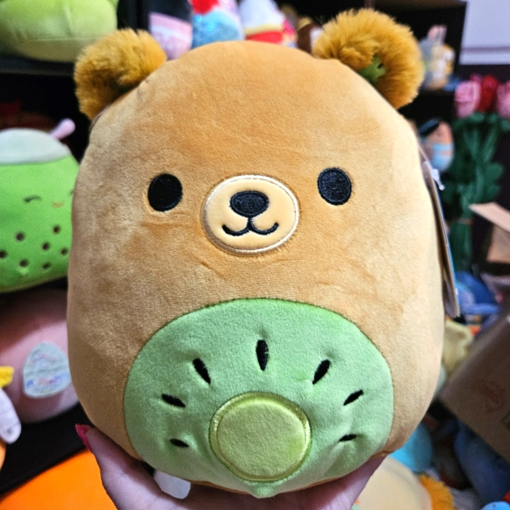 NWT Mitchard the Kiwi 🥝 Bear 🐻 8” Squishmallow Plush